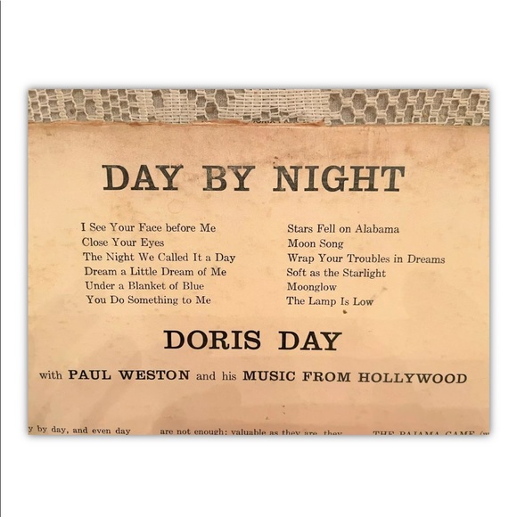 2 Vtg Doris Day LP Record Albums - Love Me or Leave Me and Day by Night - Picture 9 of 12